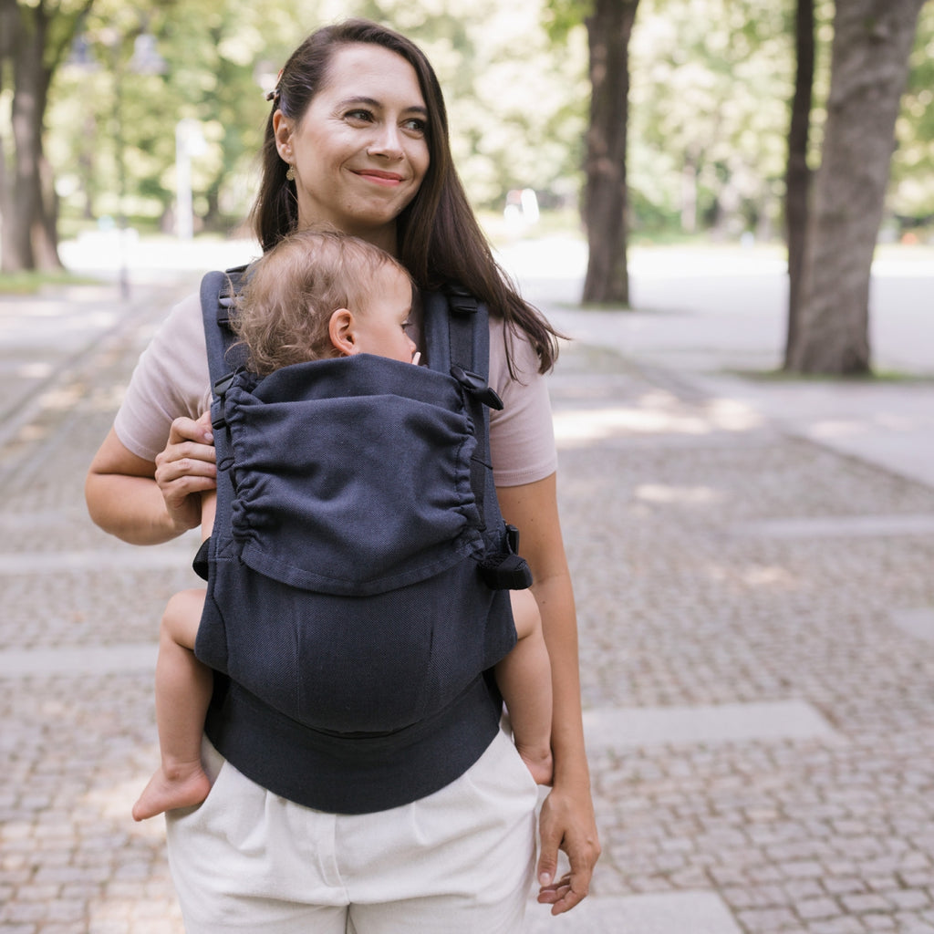 Babytrage BabyGrow, Anthracite – Vorderansicht